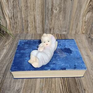 Vintage Lefton Baby Figurine 966